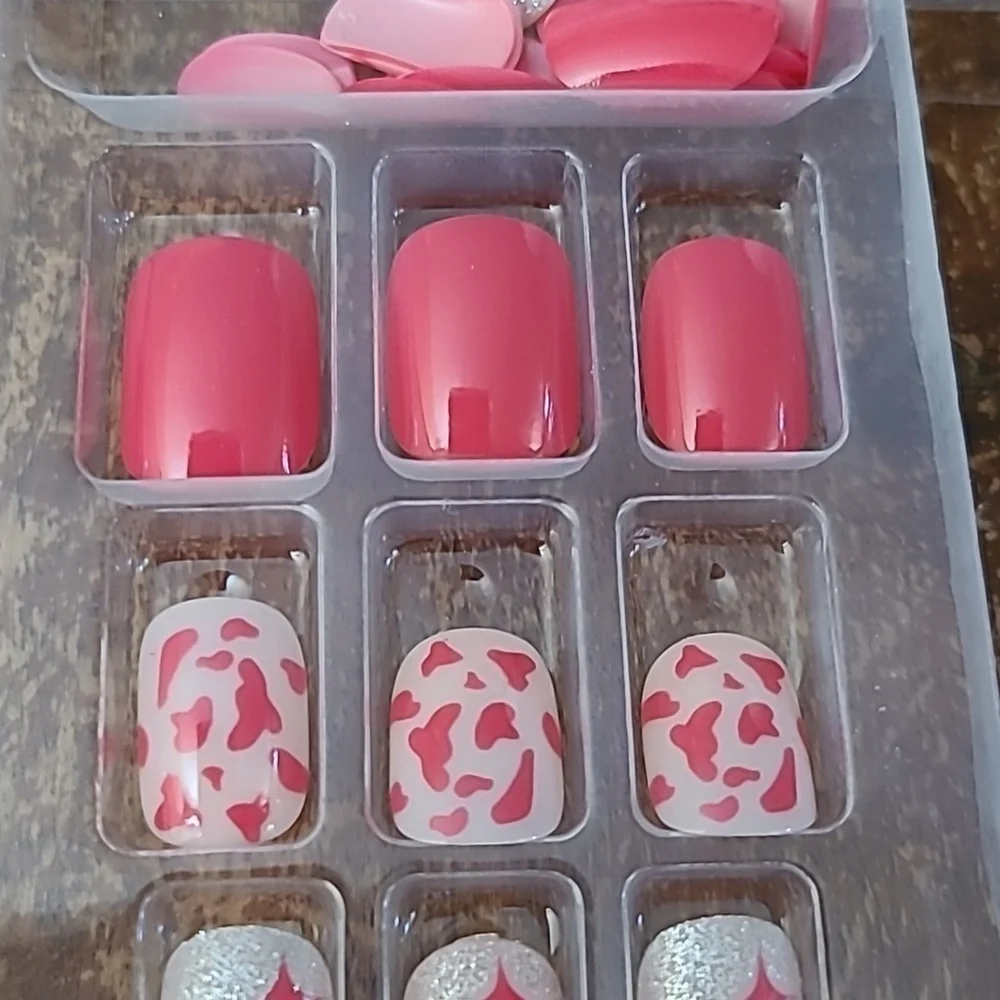 2/$16 Pink Stars Press On Nails